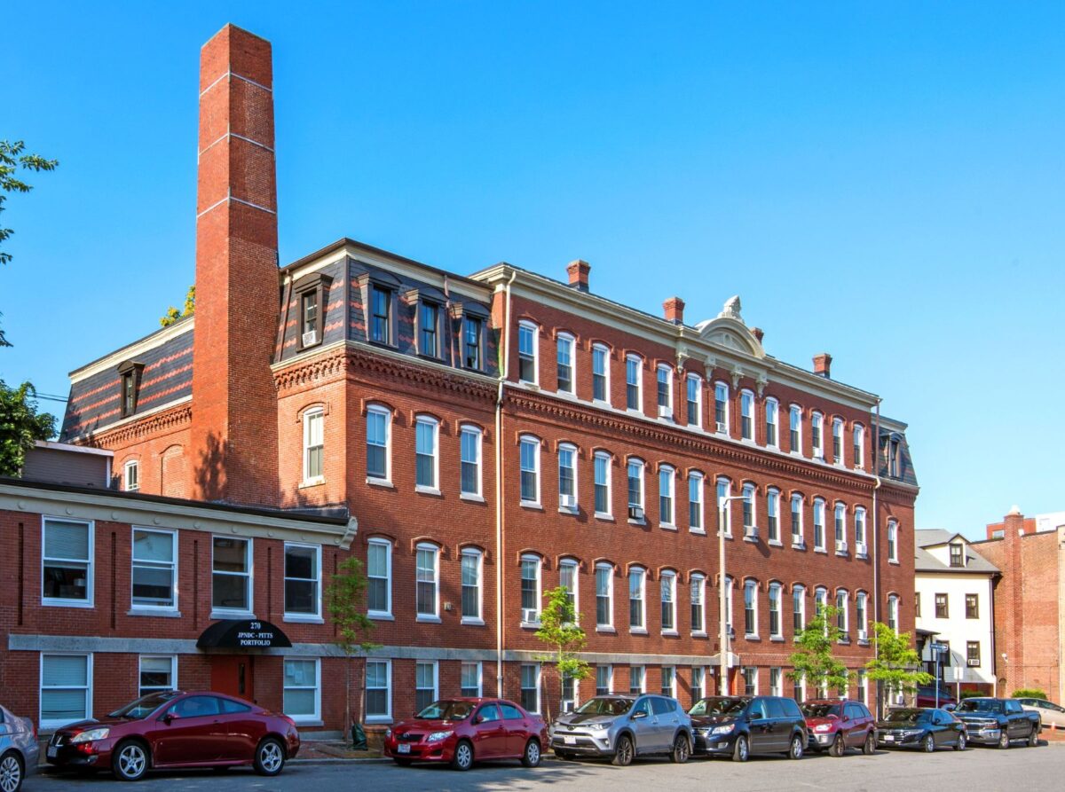 TAT_Lorenzo Pitts_Joel Howe_7