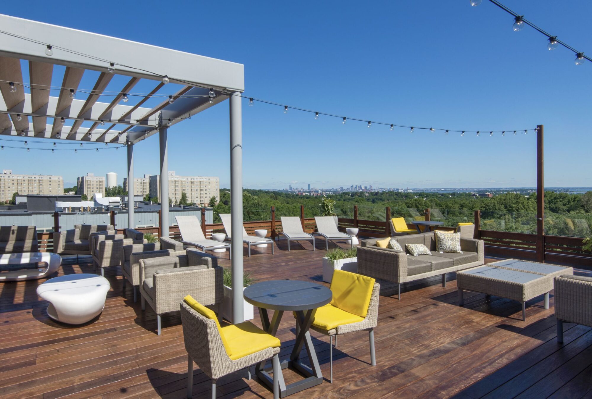 Avalon Quincy_Joel Howe_06