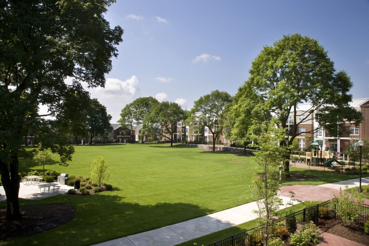 Avalon at Lexington Hills 08