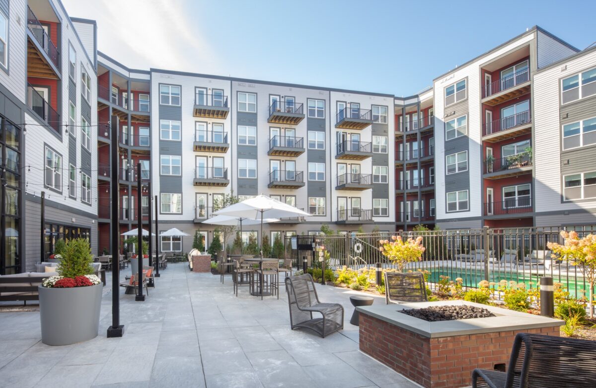 TAT_Christian Scully_251003_Alta French Hill -MarlboroughMA-047-Edit Crop