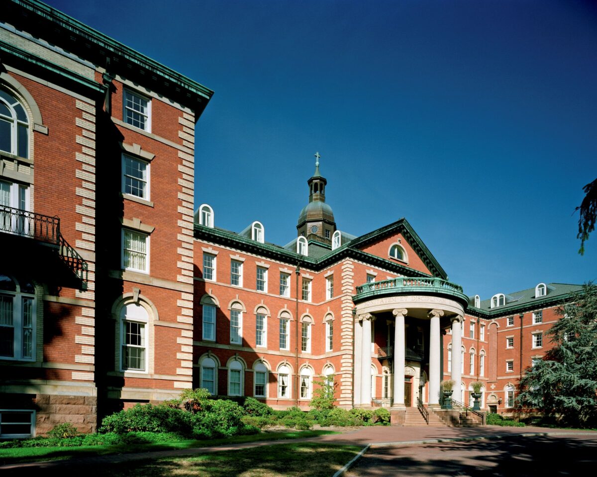 TAT_Atria Hamilton Heights_C16374